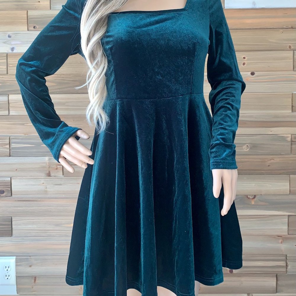 Shein green velvet long sleeve flare dress